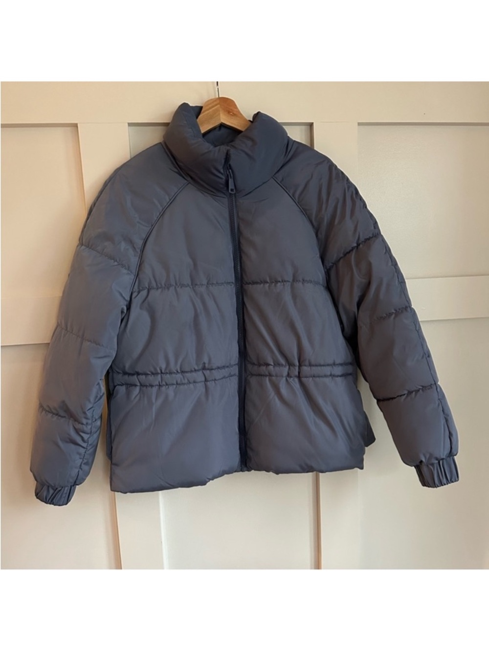 Gray Puffer Jacket - Lightweight Warmth